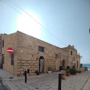 La Casa Nella Roccia Terrasini