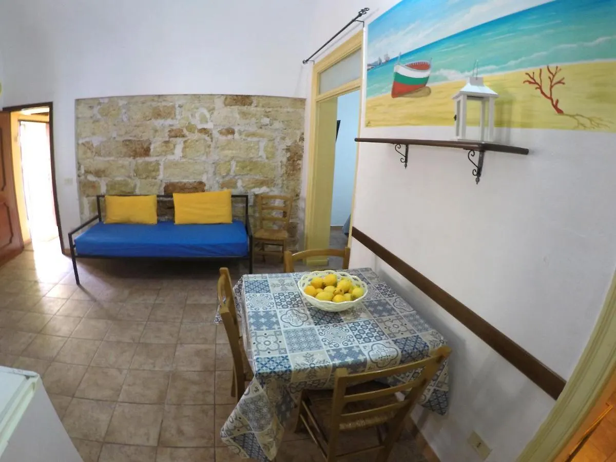 Terrasini 2000 Case Vacanza 2*,  Italy